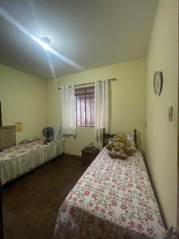 Casa à venda no Santanense: 