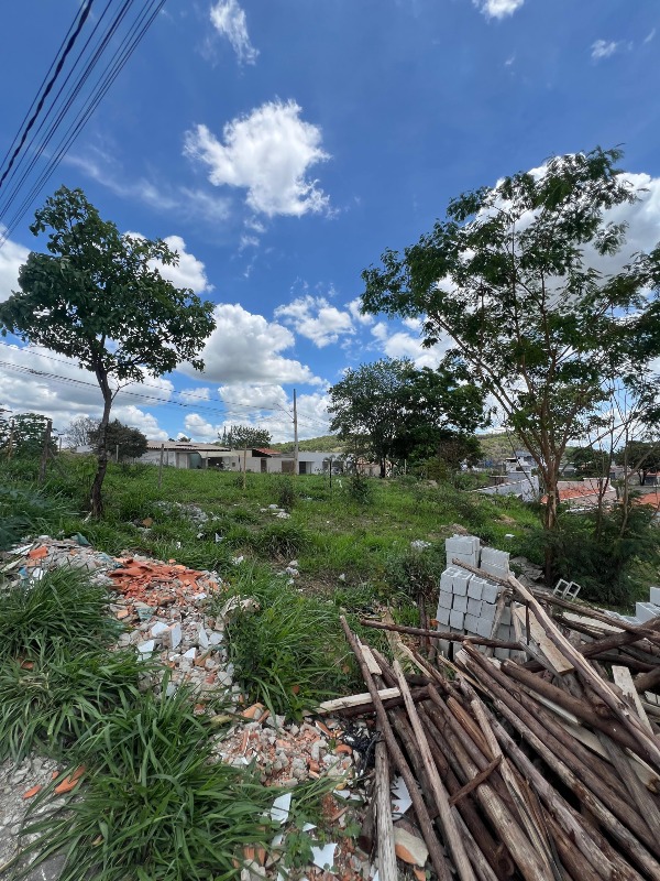 Lote à venda no João Paulo II: 