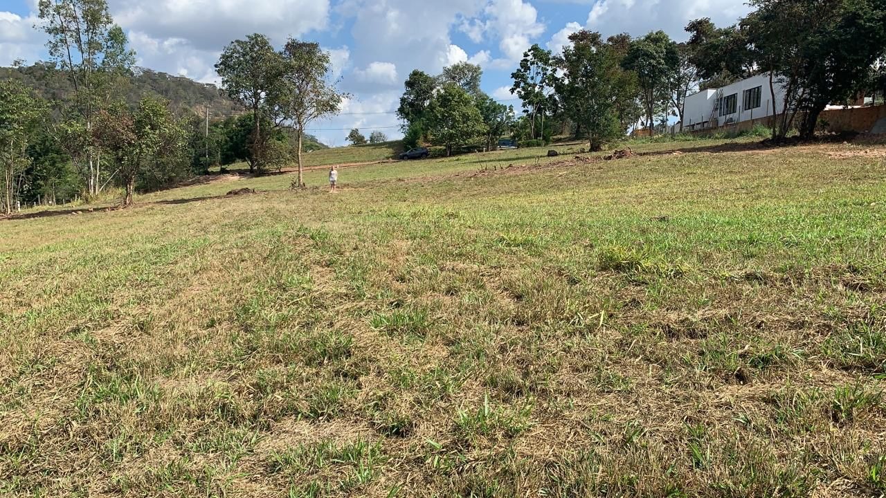 Lote à venda no Granja Gloria: 