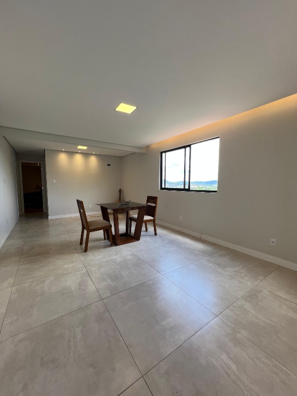 Cobertura à venda no Tropical: 