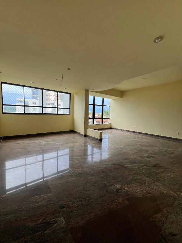 Cobertura à venda no Belvedere: 