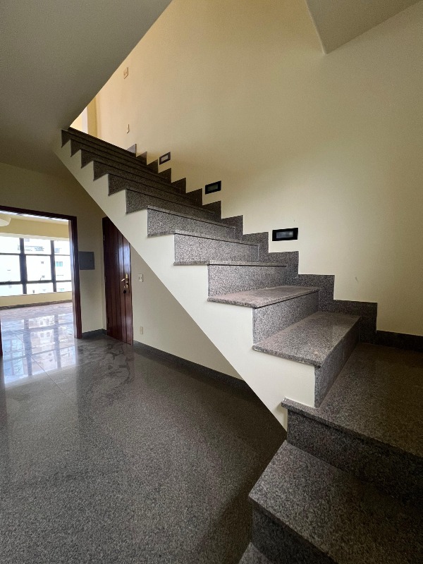 Cobertura à venda no Belvedere: 