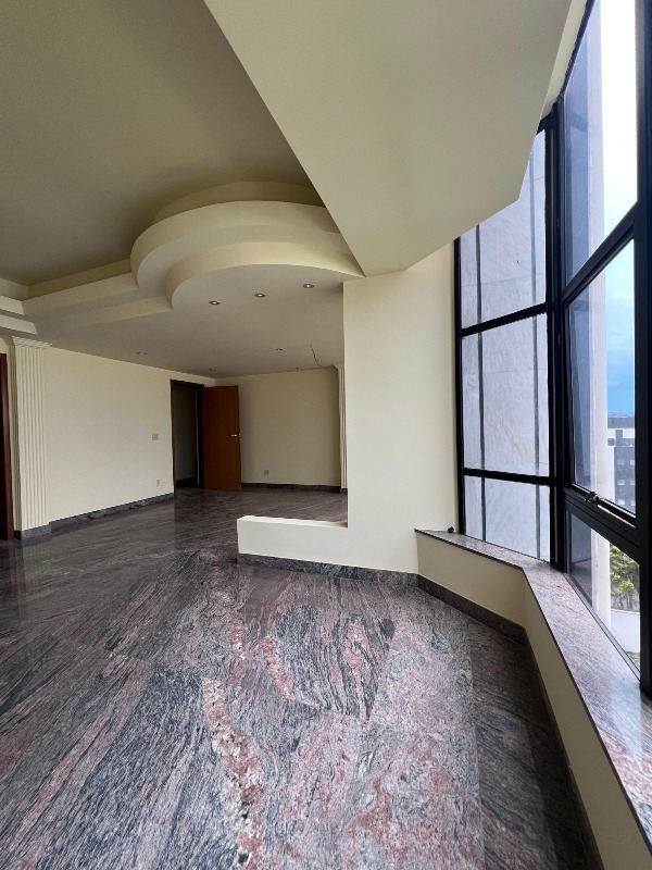 Cobertura à venda no Belvedere: 