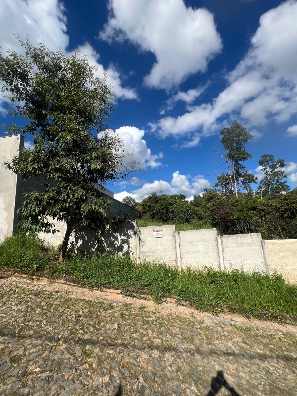 Lote à venda no Tropical: 