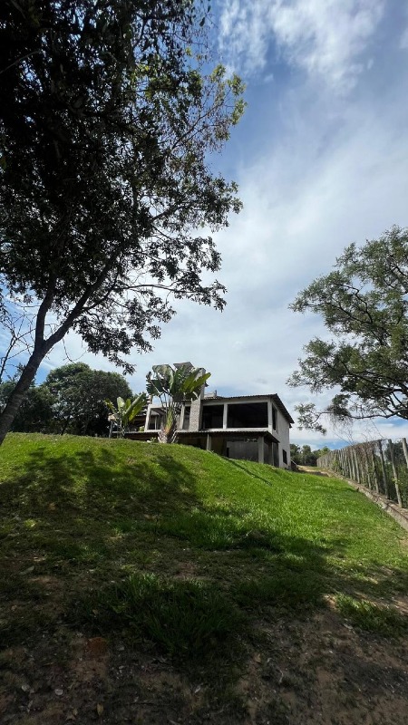 Casa à venda no Vale das Flores: 
