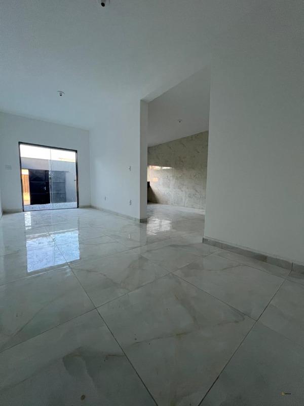 Casa à venda no Godofredo Gonçalves: 