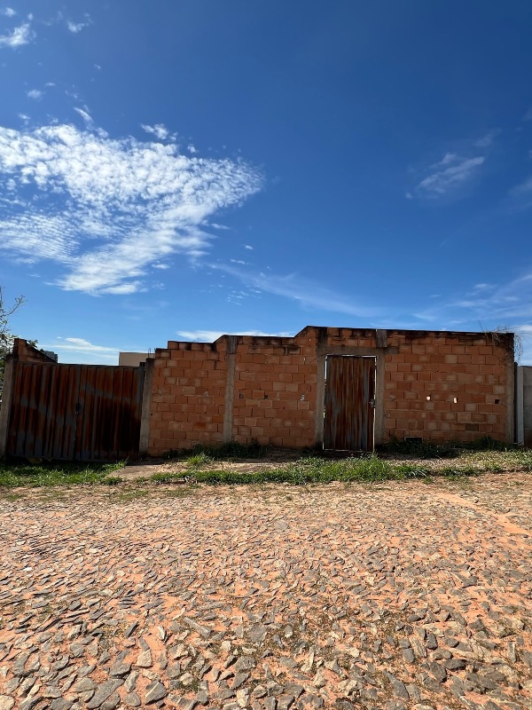 Lote à venda no Tropical: 