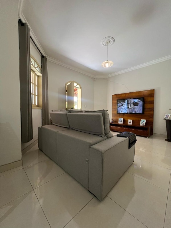 Casa à venda no Chácara do Quitão: 