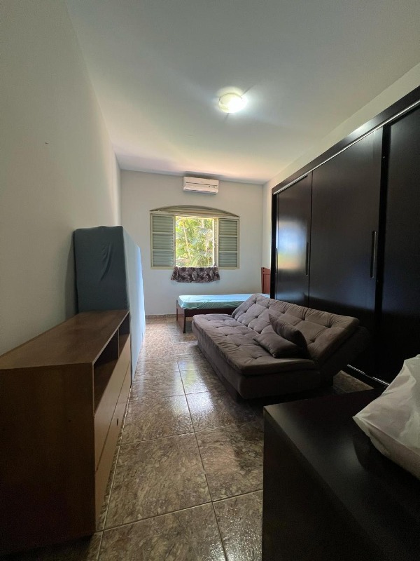 Casa à venda no Chácara do Quitão: 