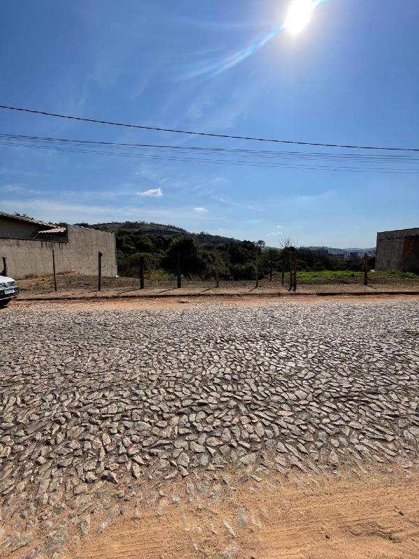 Lote à venda no Nogueirinha: 