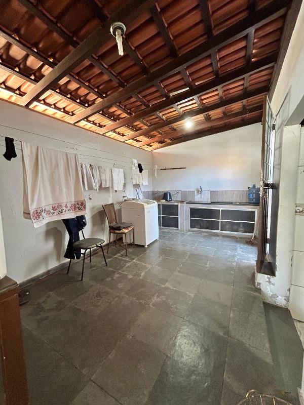 Casa à venda no LOURDES: 