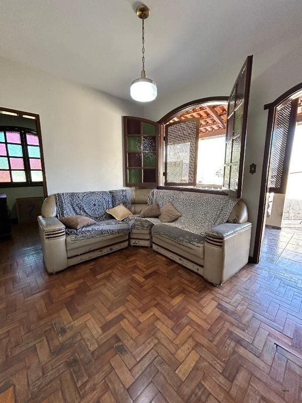 Casa à venda no LOURDES: 