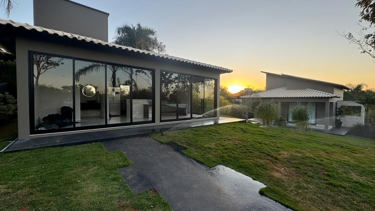 Casa à venda no Condomínio Alphaville: 