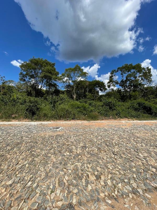 Lote à venda no Condomínio Arrail do Lago: 