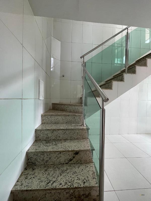 Cobertura à venda no Av Jove Soares: 