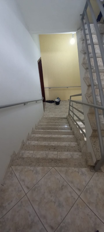 Prédio à venda no Santanense: 