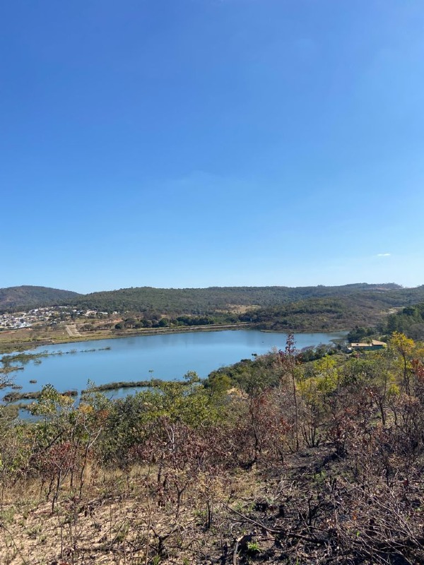 Chácara à venda no Condomínio Solar dos Lagos: 