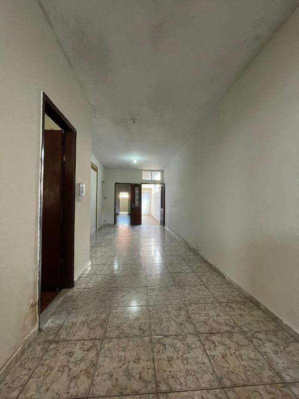 Casa à venda no Centro: 