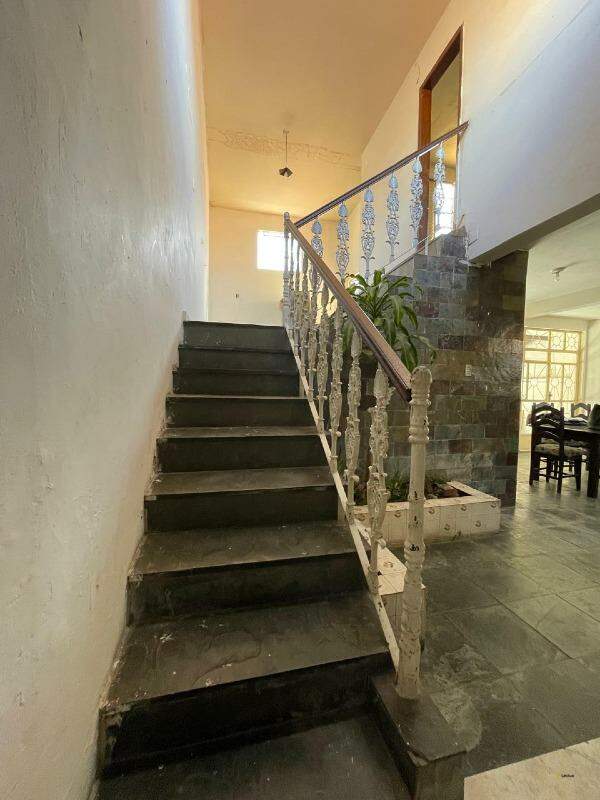 Casa à venda no Centro: 