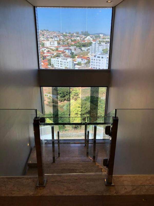 Cobertura à venda no Belvedere: 