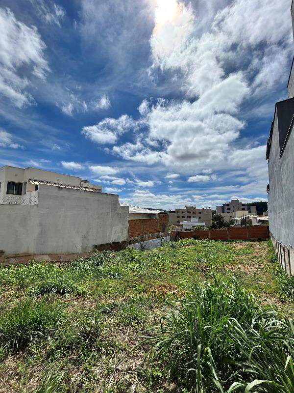Lote à venda no Veredas: 