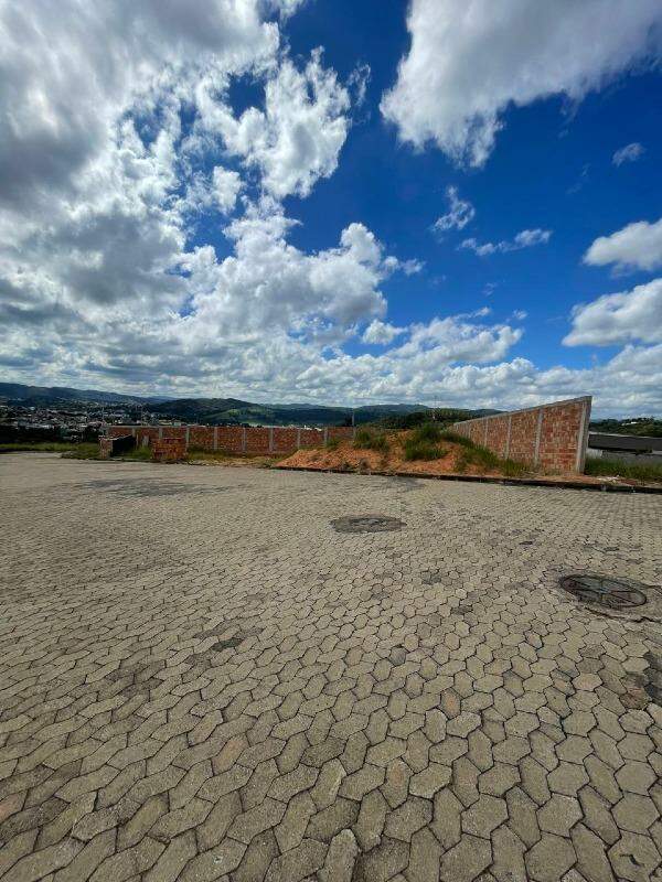 Lote à venda no Boulevard: 