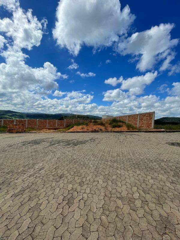Lote à venda no Boulevard: 