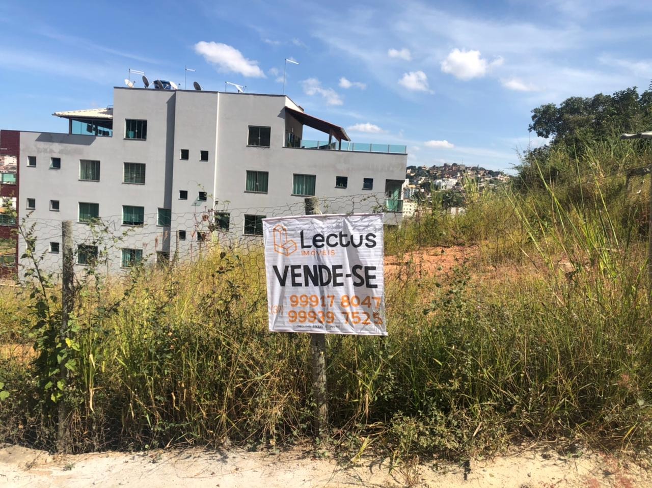 Lote à venda no Olímpio Moreira: 