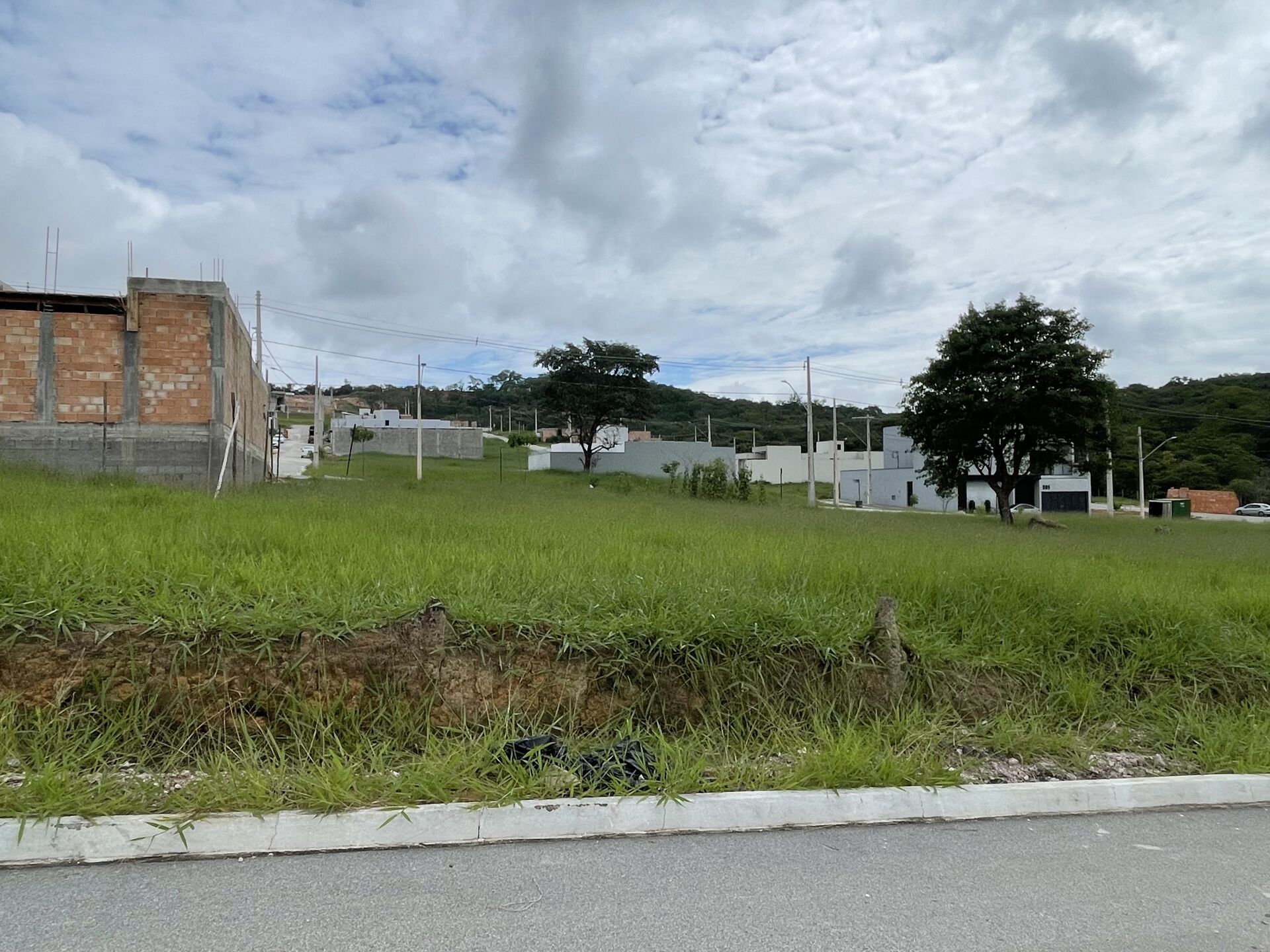 Lote à venda no Monte Verde: 