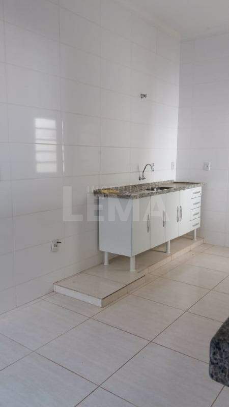 Casa para aluguel no Jardim Palmeiras: 