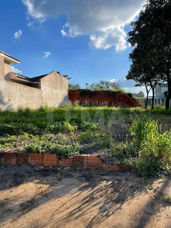 Lote à venda no Jardim Campo Belo II: 