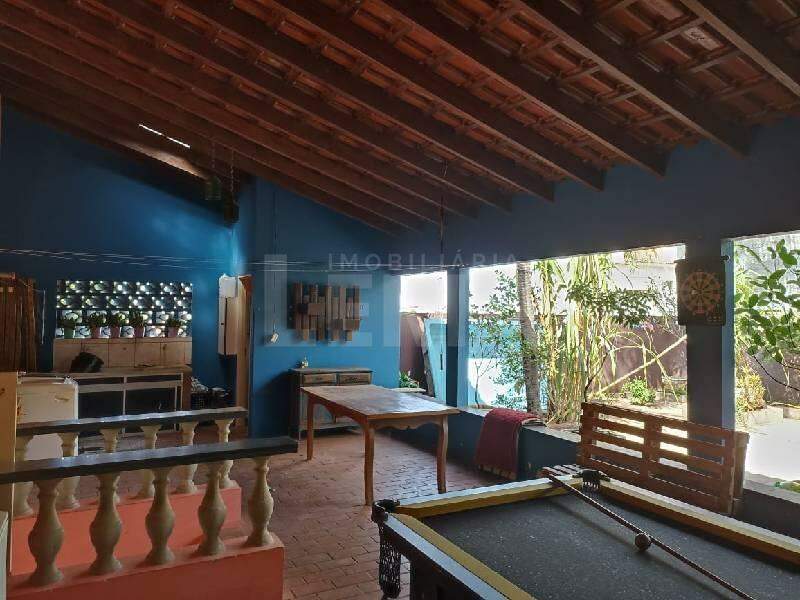 Casa à venda no Centro: 