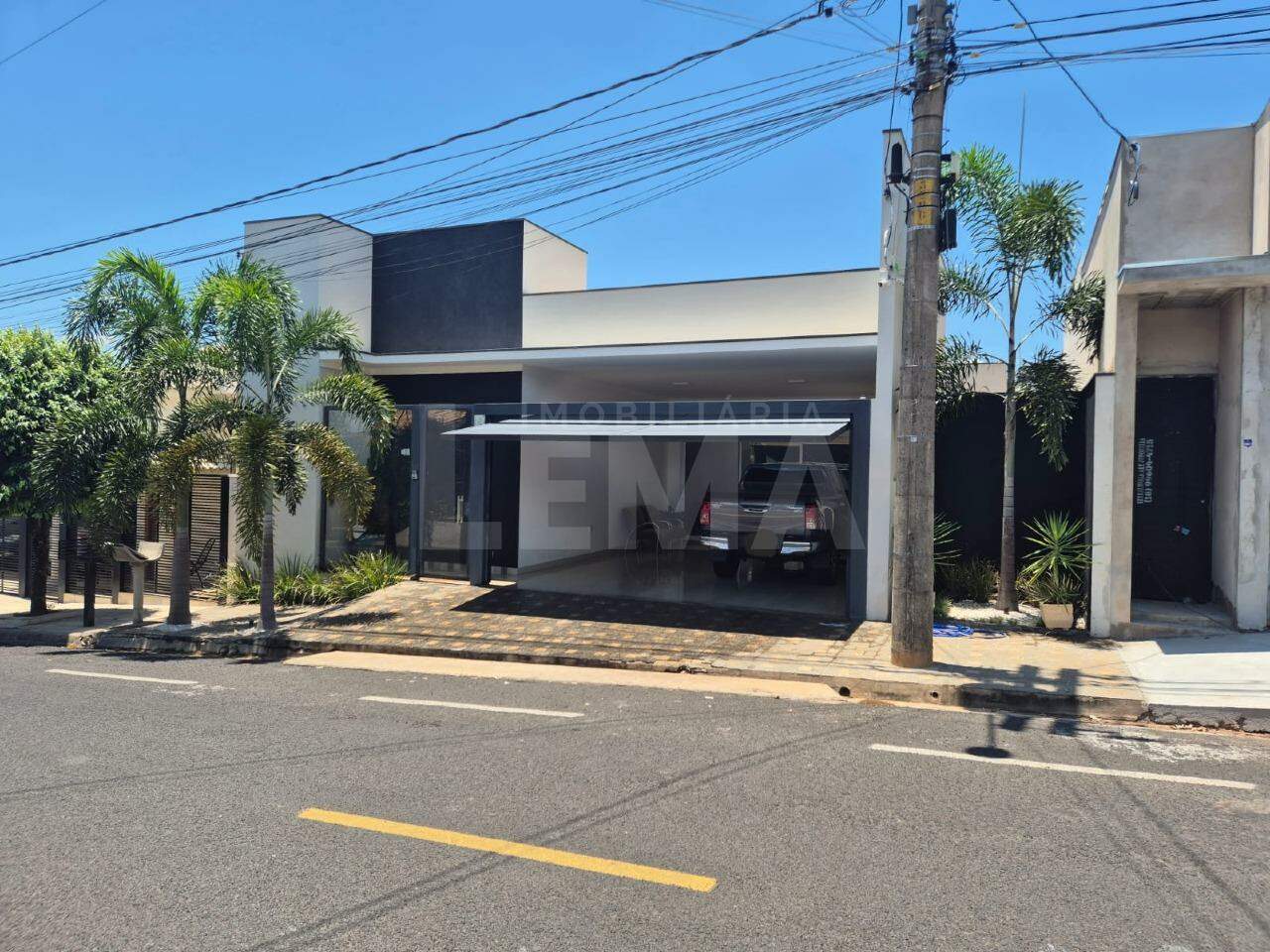 Casa à venda no Jardim das Palmeiras IV: 