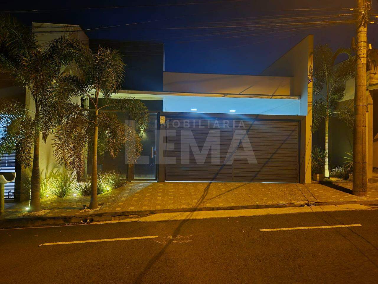 Casa à venda no Jardim das Palmeiras IV: 