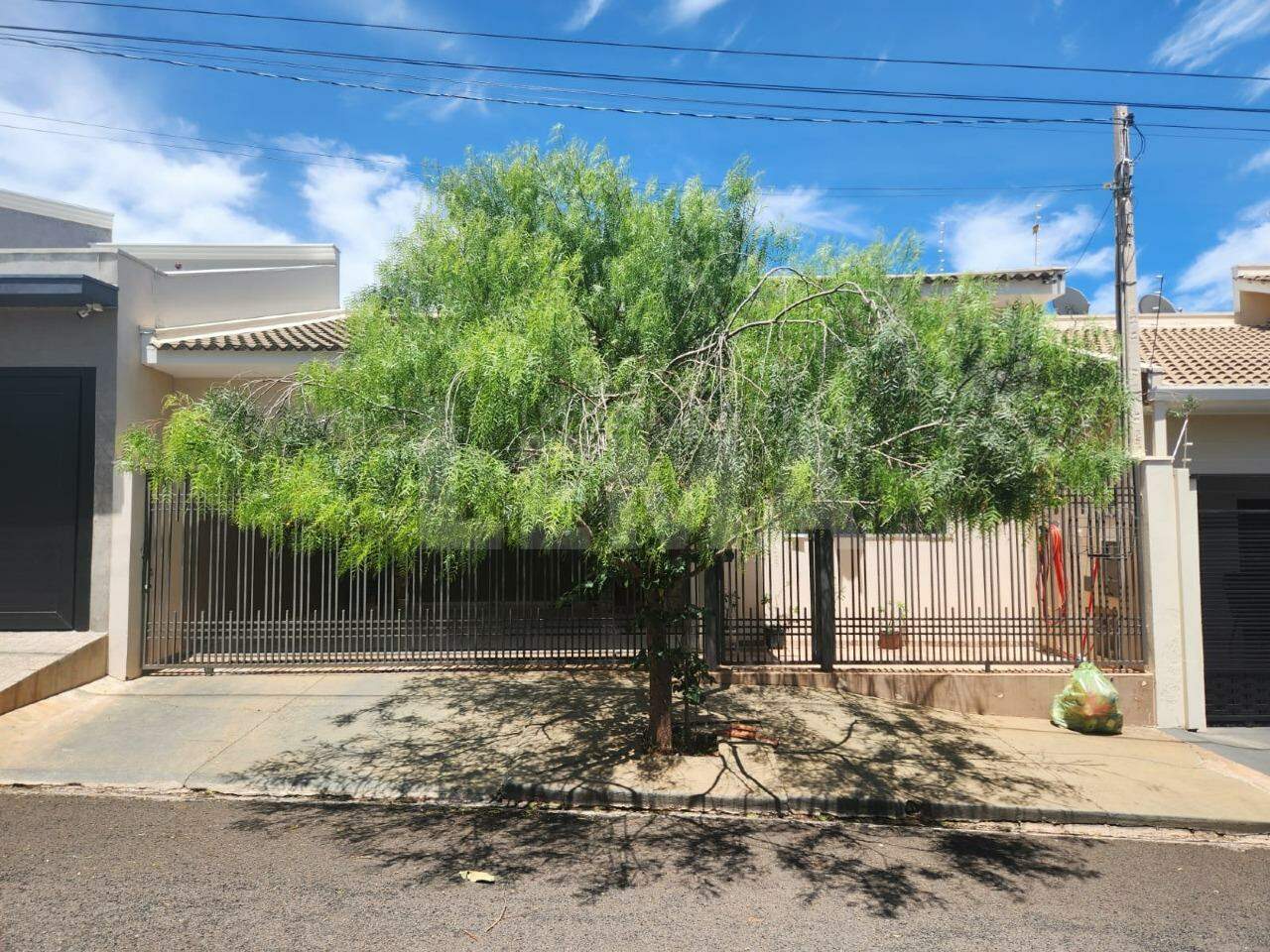Casa à venda no FREI MOACIR: 