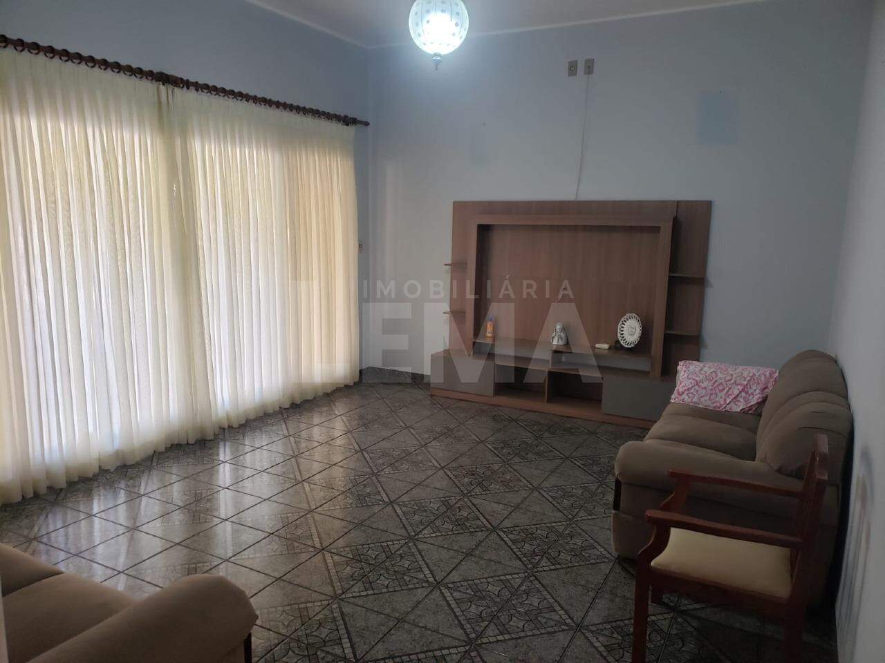 Casa para aluguel no Centro: 