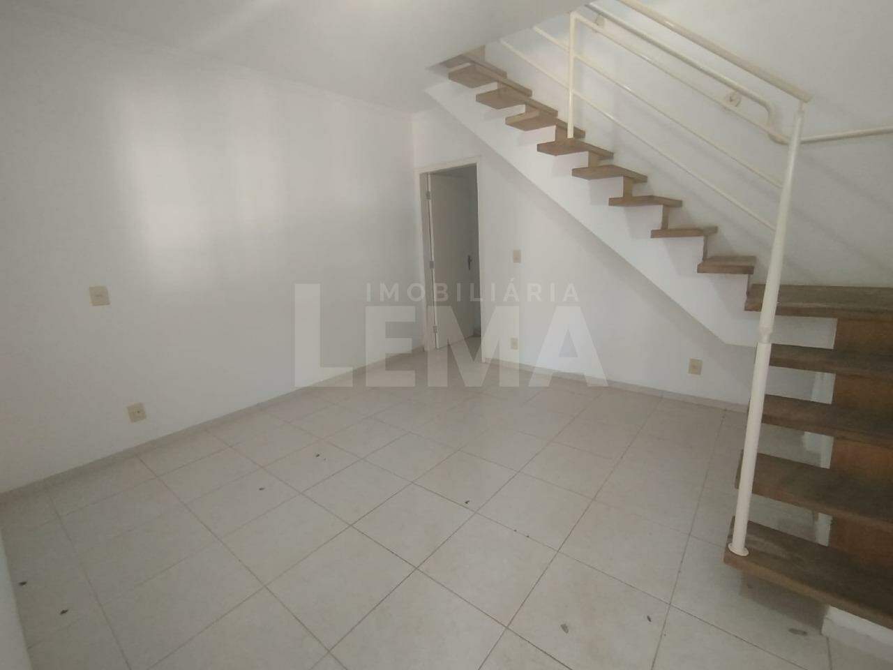 Casa para aluguel no Centro: 