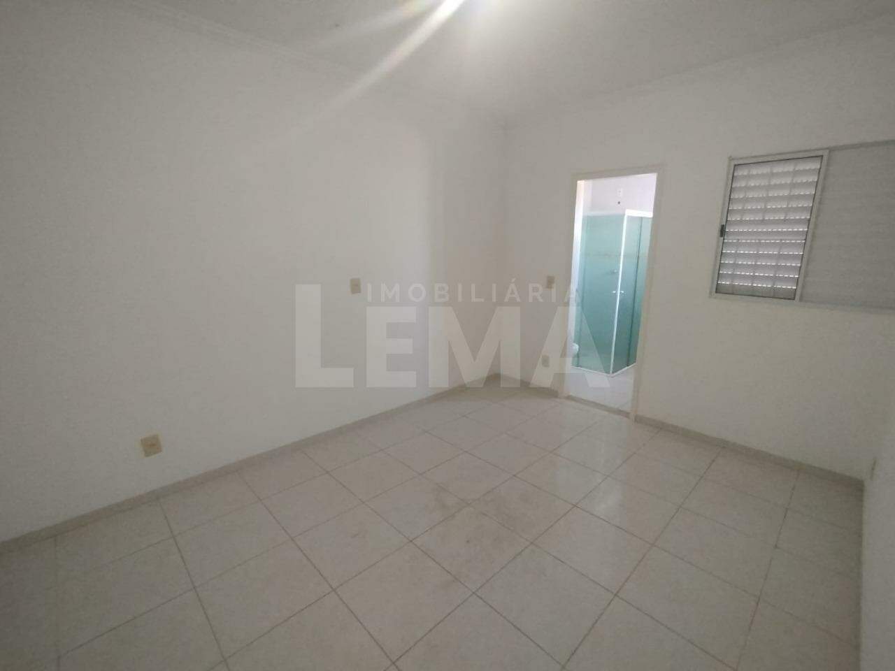 Casa para aluguel no Centro: 