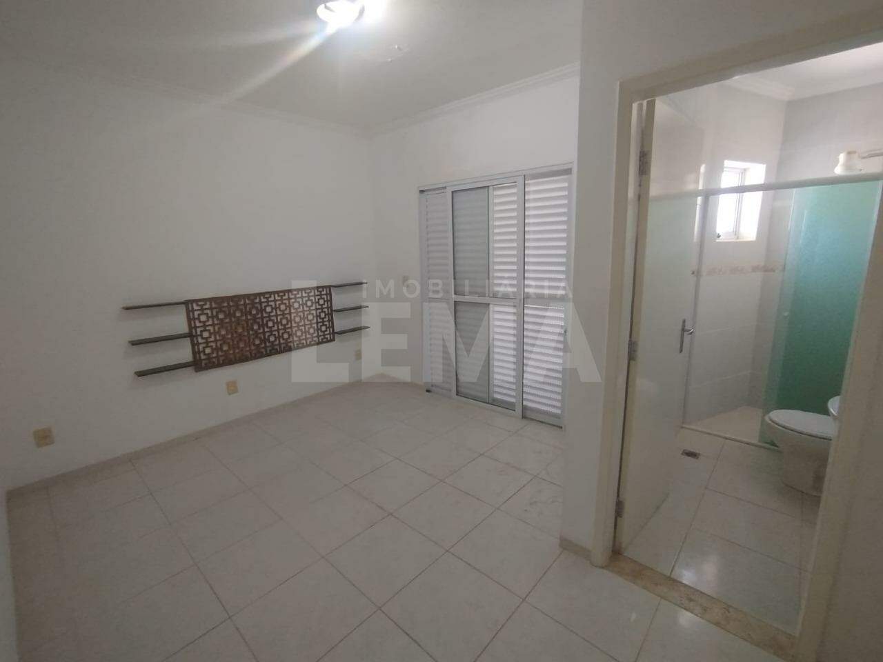 Casa para aluguel no Centro: 