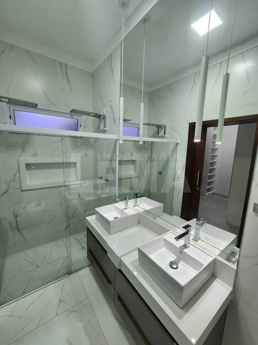 Casa à venda no FREI MOACIR III: 