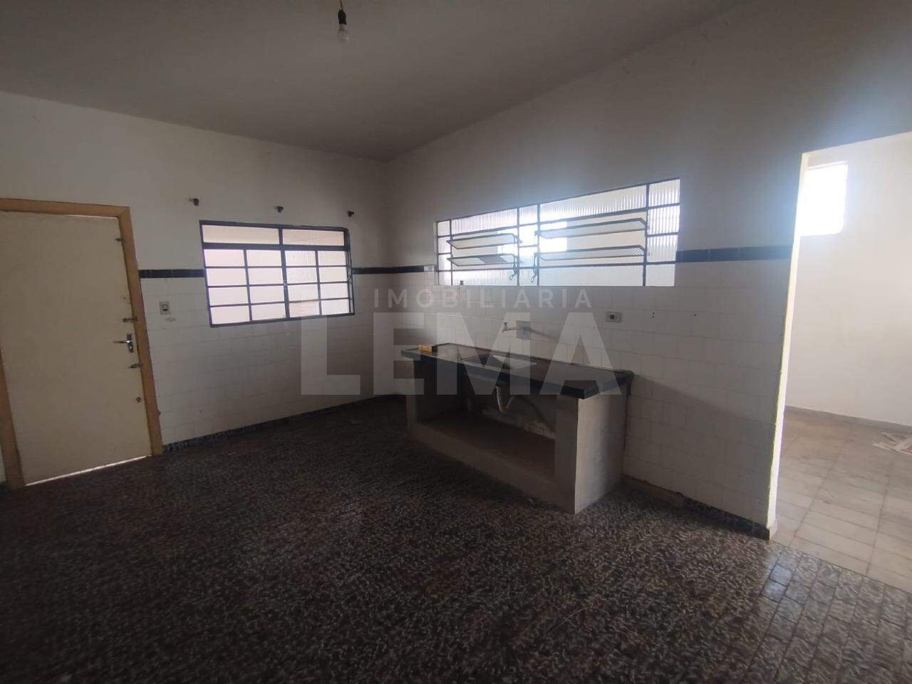 Casa para aluguel no Centro: 