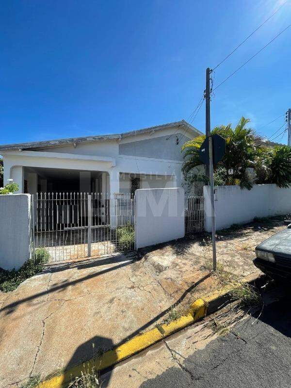 Casa para aluguel no Centro: 