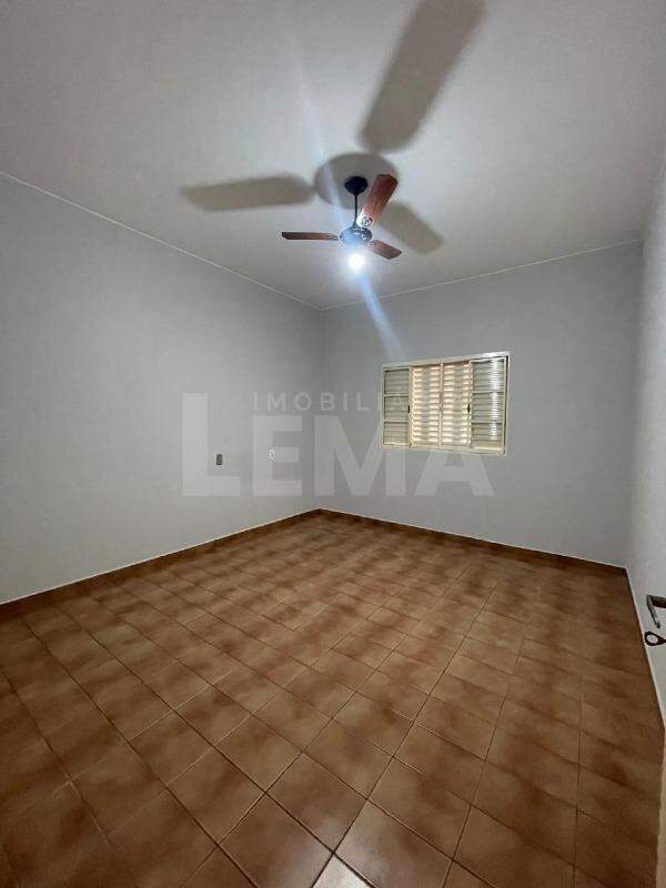 Casa para aluguel no Centro: 