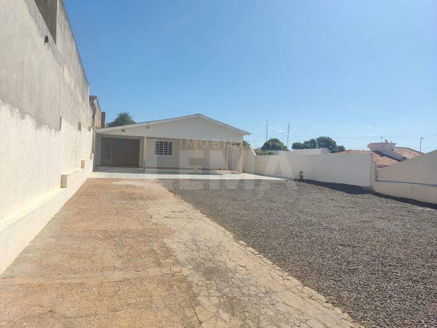 Casa para aluguel no Centro: 