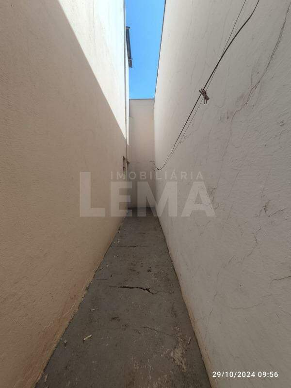 Casa para aluguel no Centro: 