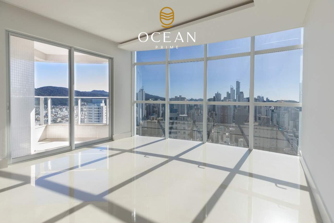 Apartamento à venda, 3 quartos, 3 suítes, 3 vagas, Centro - Balneário Camboriú/SC