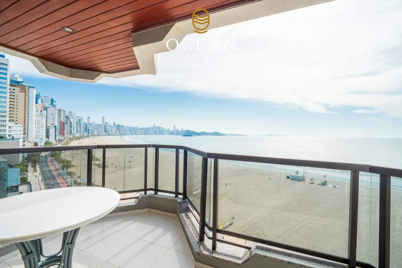 Apartamento à venda, 4 quartos, 4 suítes, 2 vagas, Frente Mar - Balneário Camboriú/SC