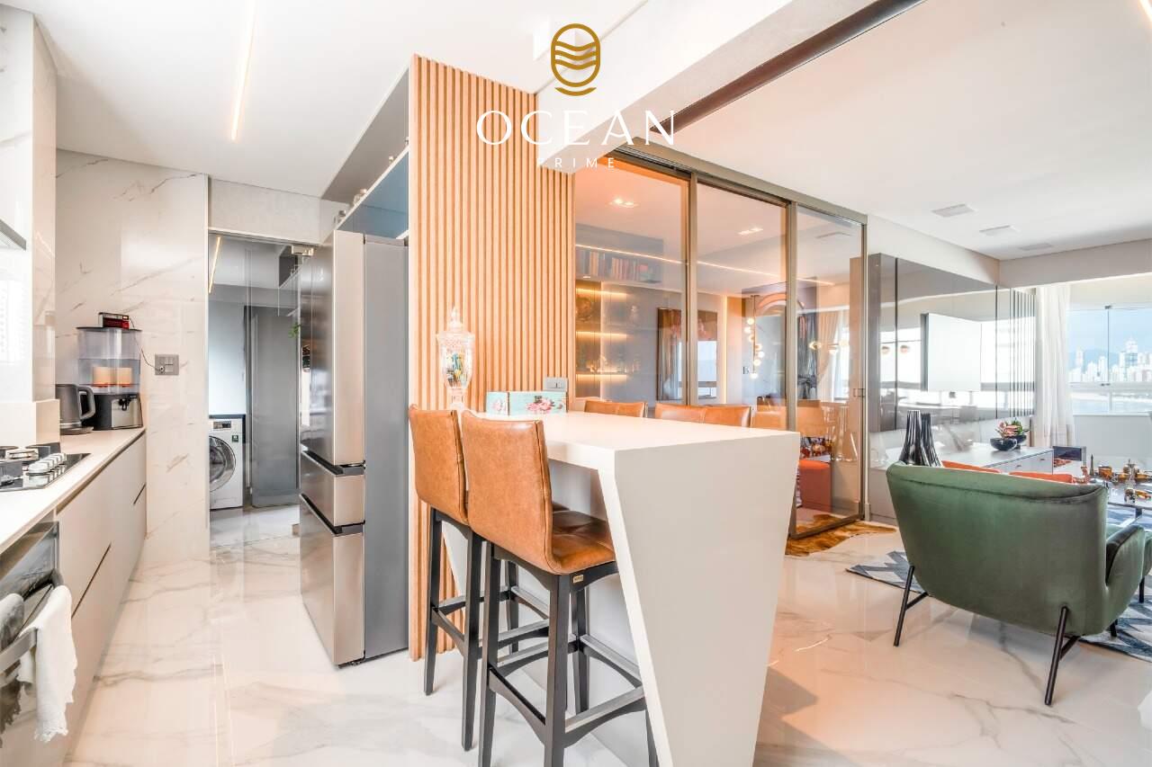 Apartamento à venda, 3 quartos, 3 suítes, 3 vagas, Centro - Balneário Camboriú/SC