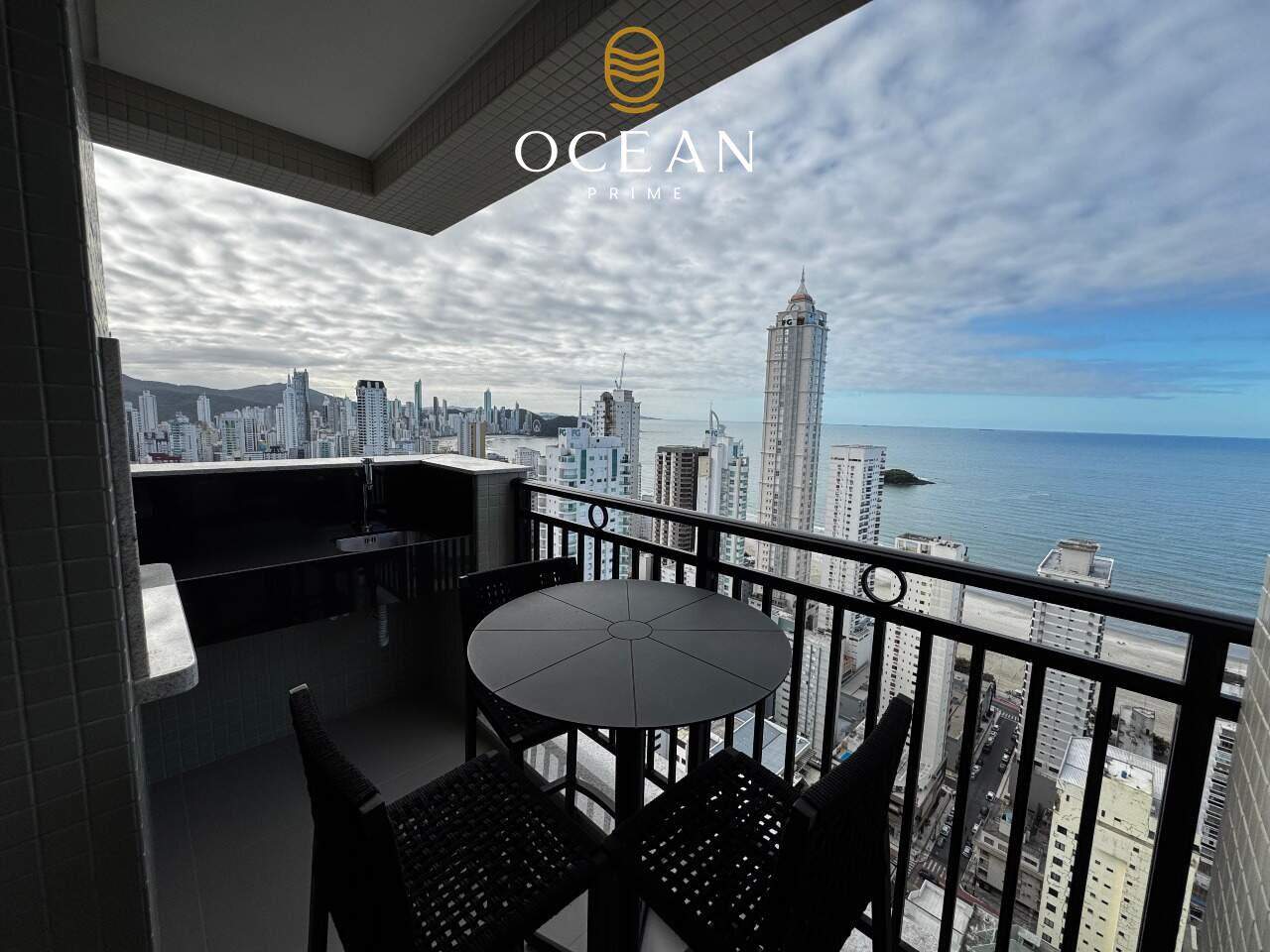 Apartamento à venda, 3 quartos, 3 suítes, 2 vagas, Centro - Balneário Camboriú/SC