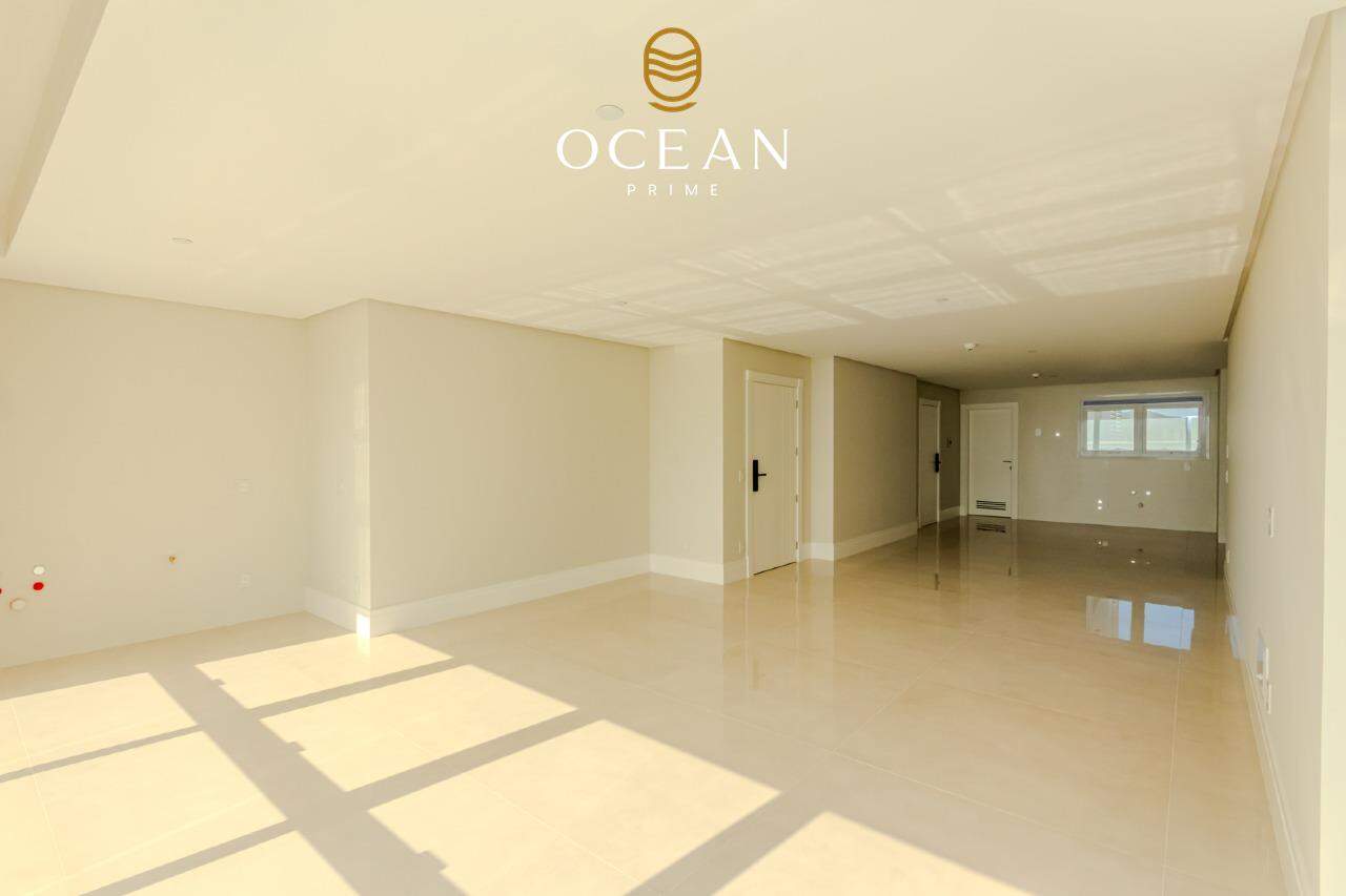 Apartamento no Edifício One Tower em Balneário Camboriú - Frente Mar